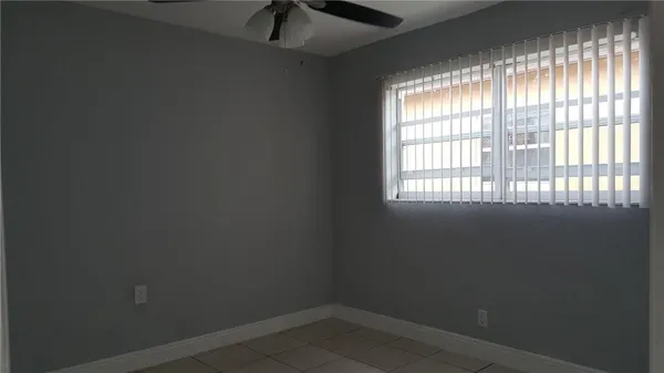 $2,000 | 704 Northwest 4th Street, Unit 2, Hallandale Beach, FL 33009