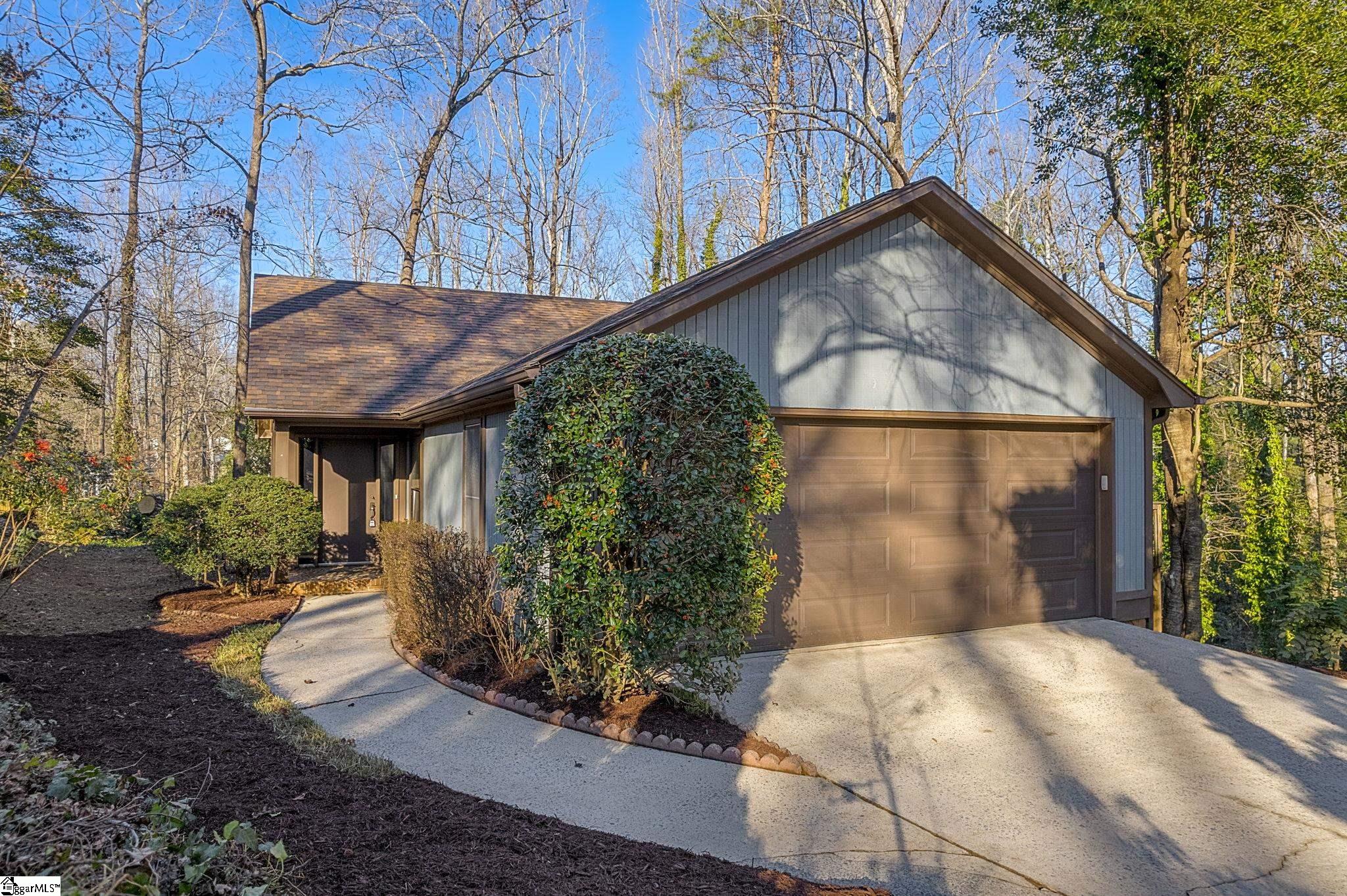 105 Oak Ridge Court Greer, SC 29650 - Photo 1 of 36 Gallery Image 1