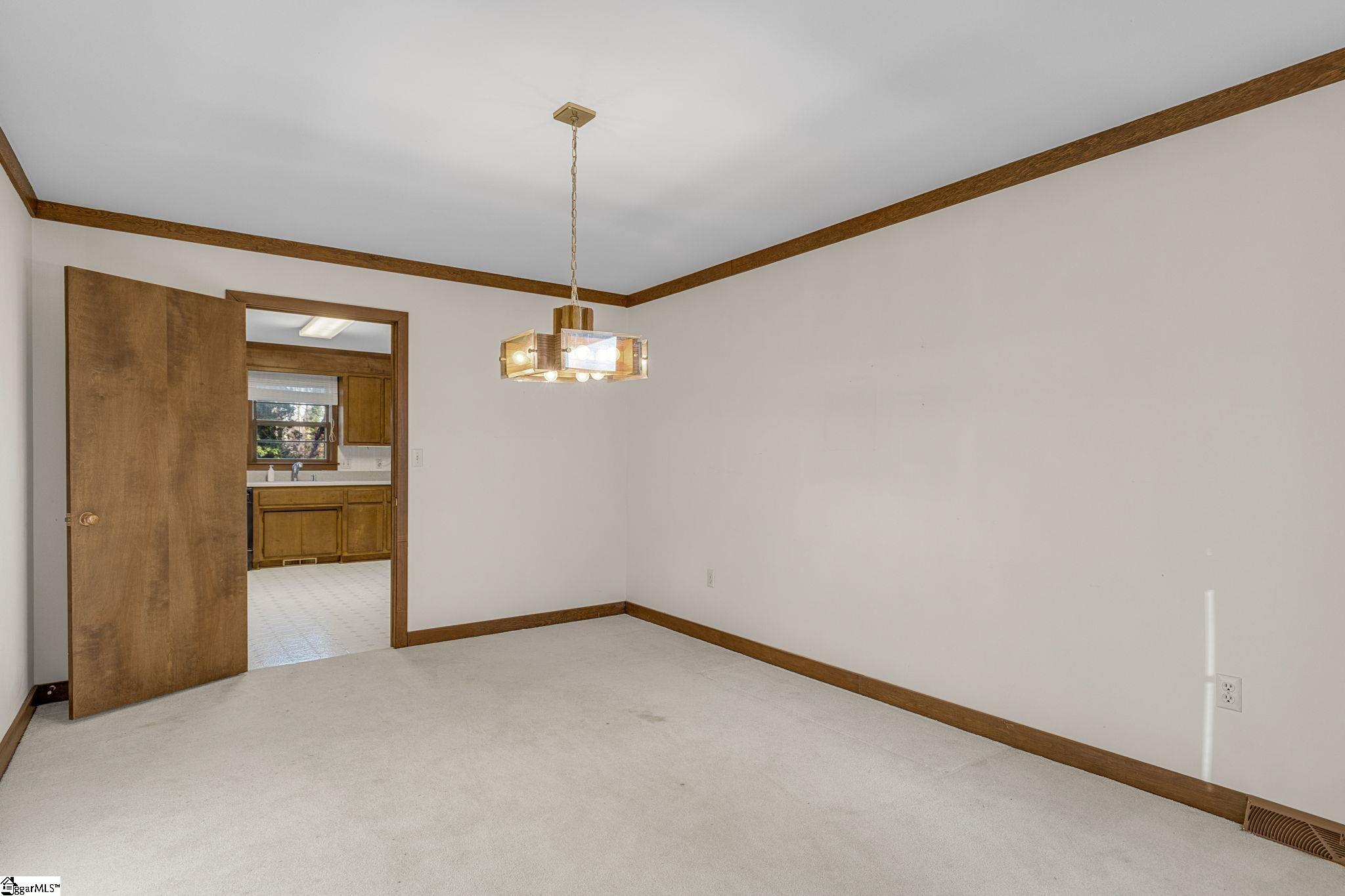 105 Oak Ridge Court Greer, SC 29650 - Photo 14 of 36 Gallery Image 14