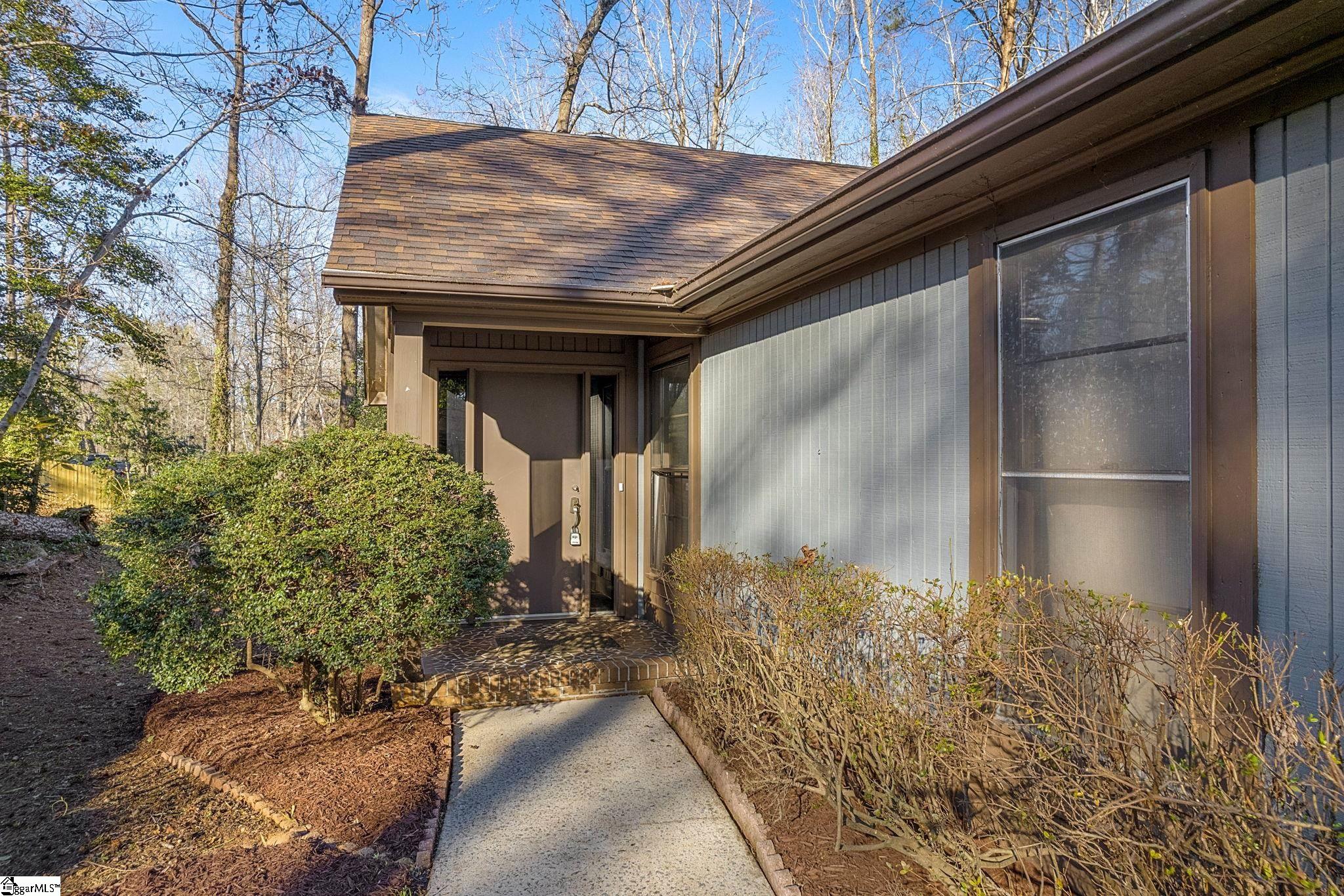 105 Oak Ridge Court Greer, SC 29650 - Photo 3 of 36 Gallery Image 3