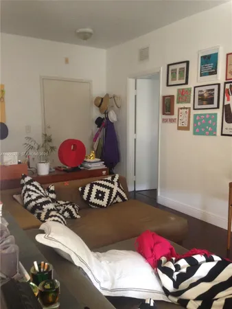 $1,850 | 577 Northeast 62nd Street, Unit 8, Miami, FL 33138