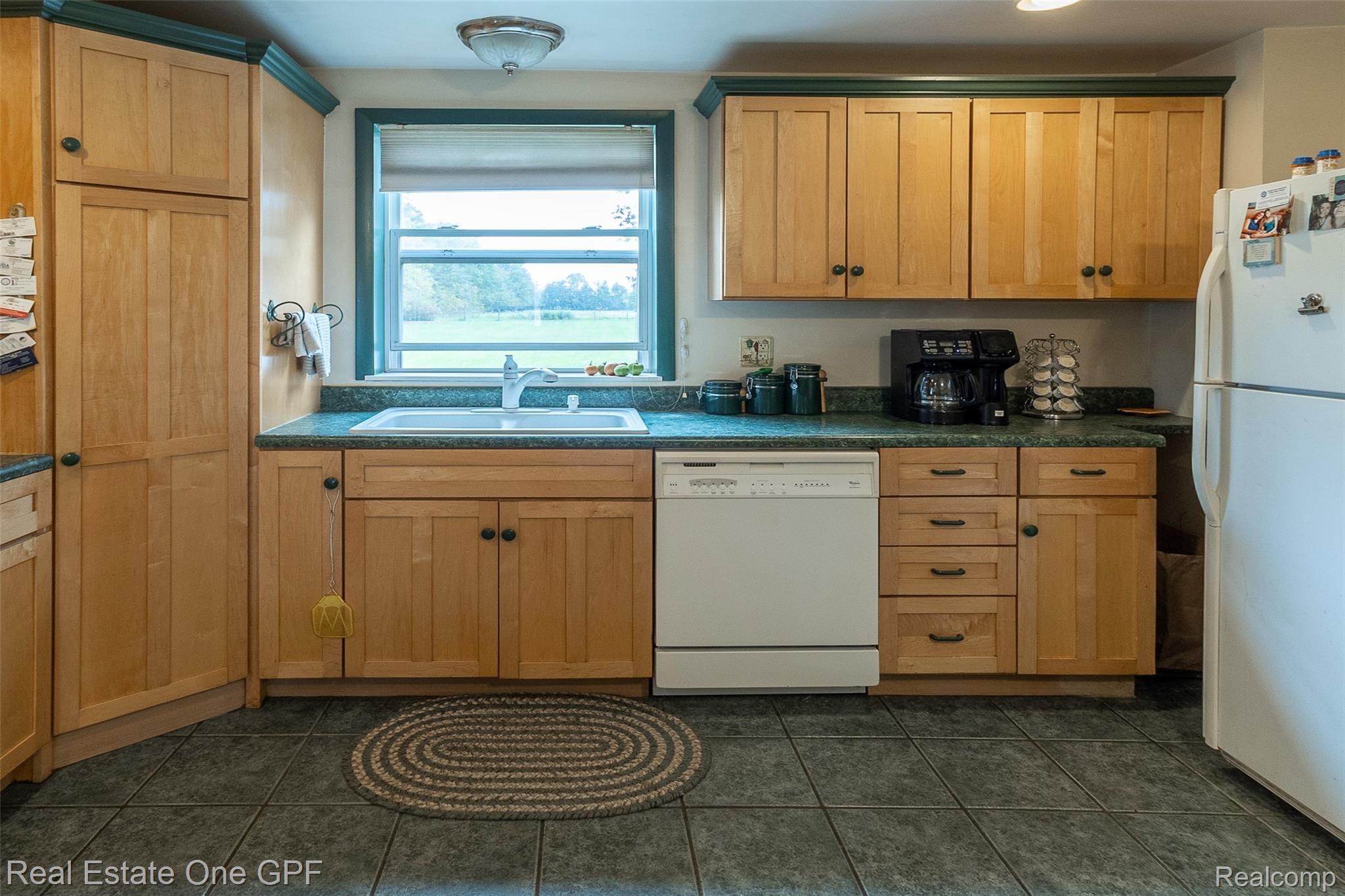 6765 North Road Fort Gratiot, MI 48059 - Photo 32 of 74 038.JPG