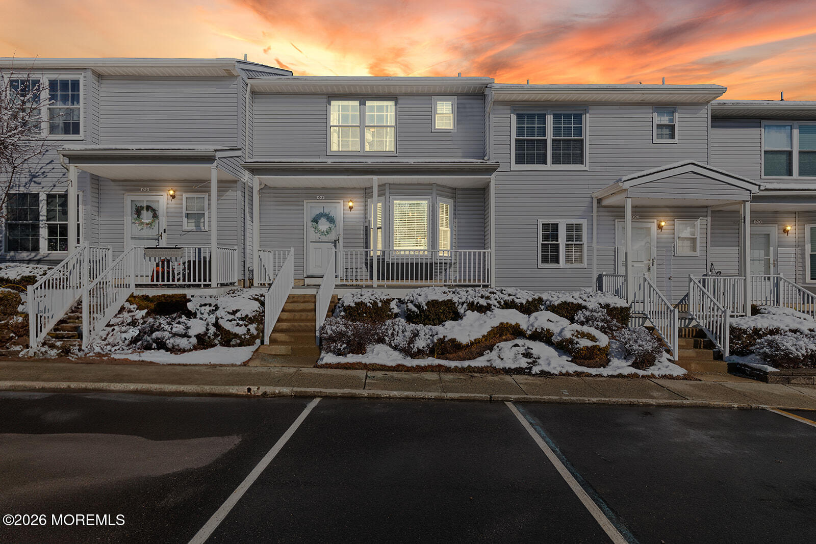 60 County Rd, D22-Front Exterior