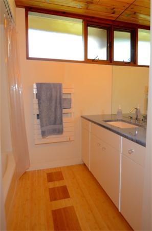 30 Alden Road Marion, MA 02738 - Photo 13 of 17 Gallery Image 13