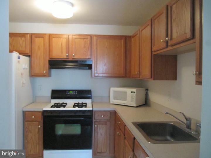 108 Natalie Road Riverside, NJ 08075 - Photo 2 of 7