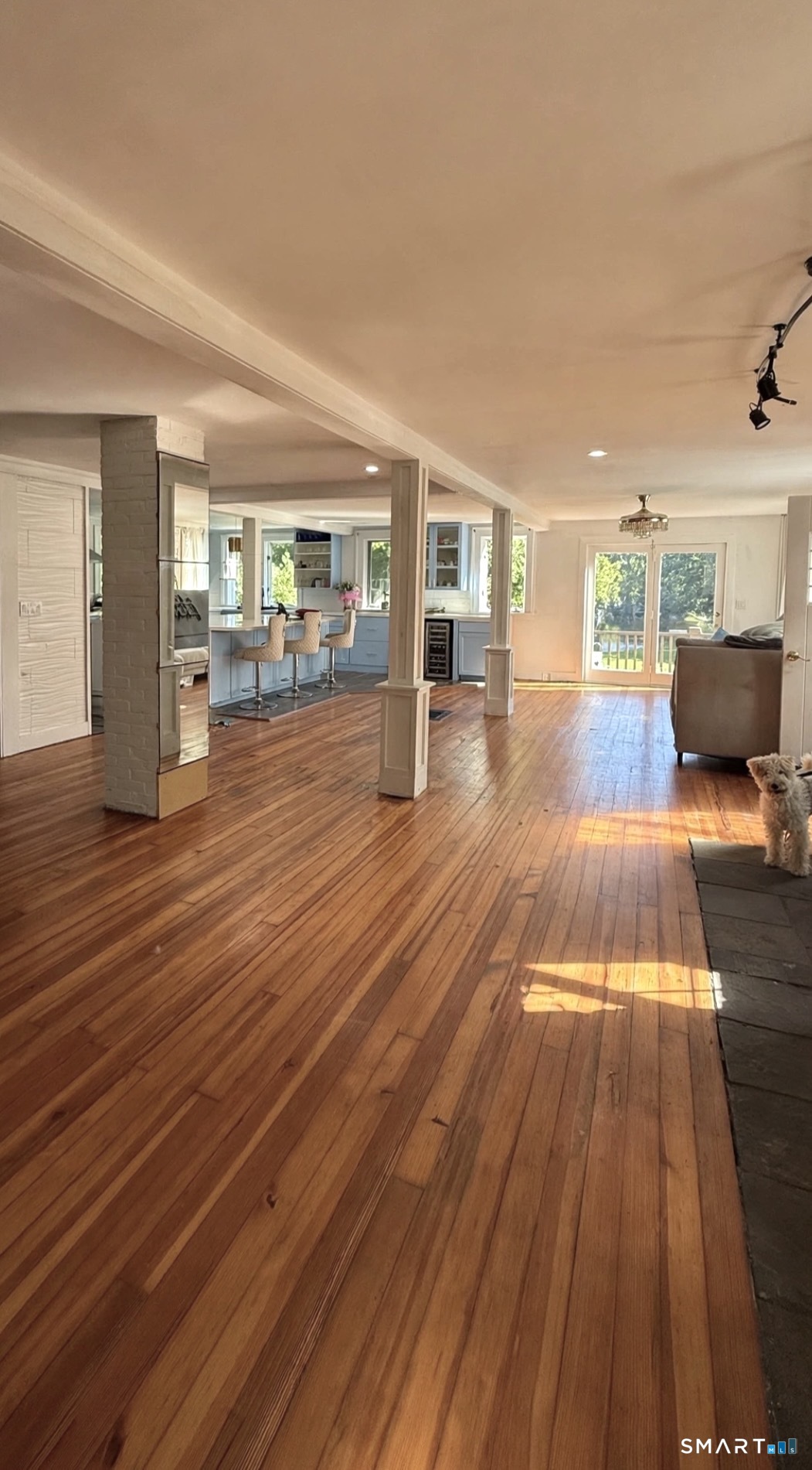 186 Great Neck Road Waterford, CT 06385 - Photo 16 of 36 Gallery Image 16