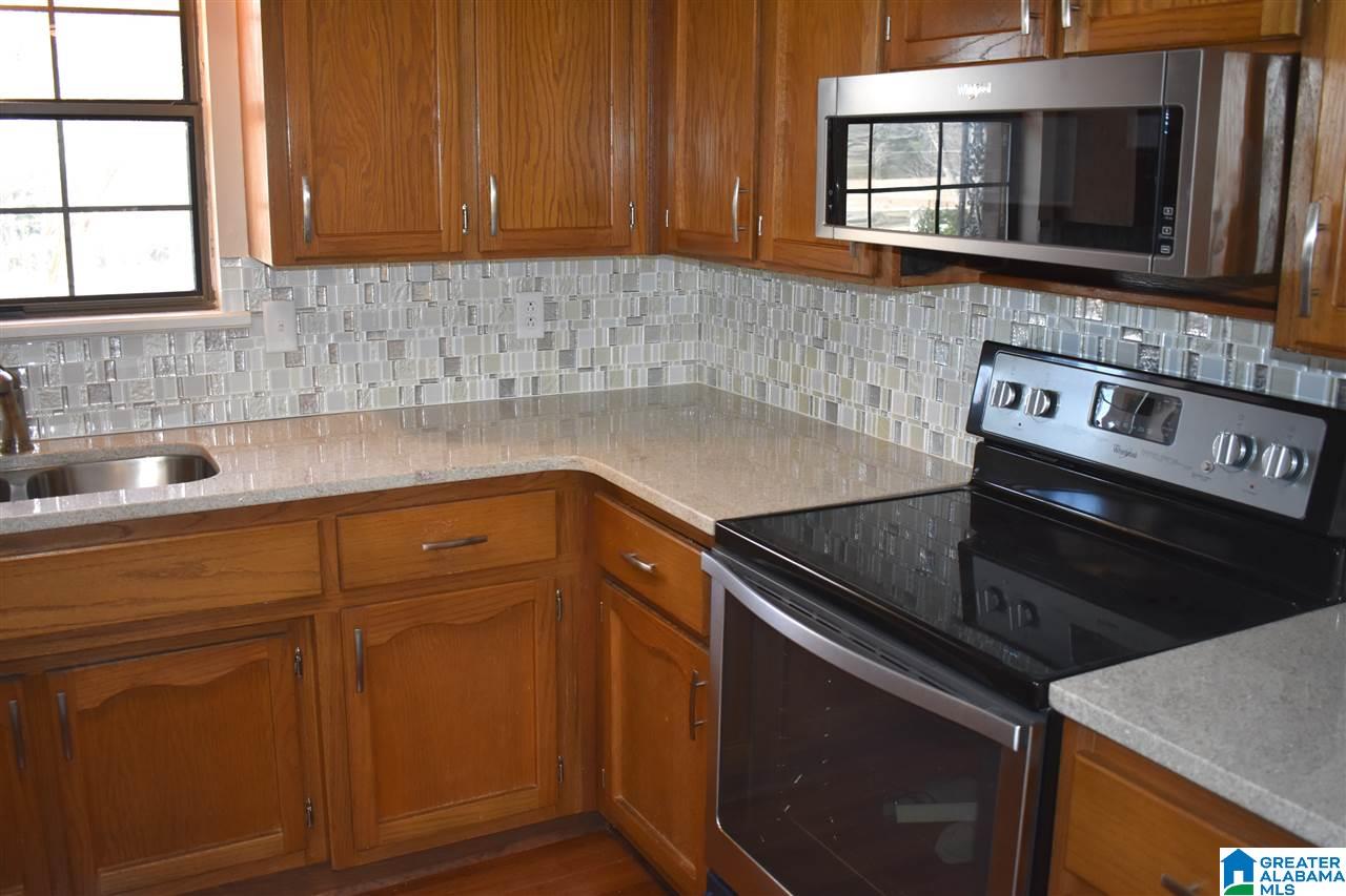 8724 Azalea Lane Morris, AL 35116 - Photo 6 of 30