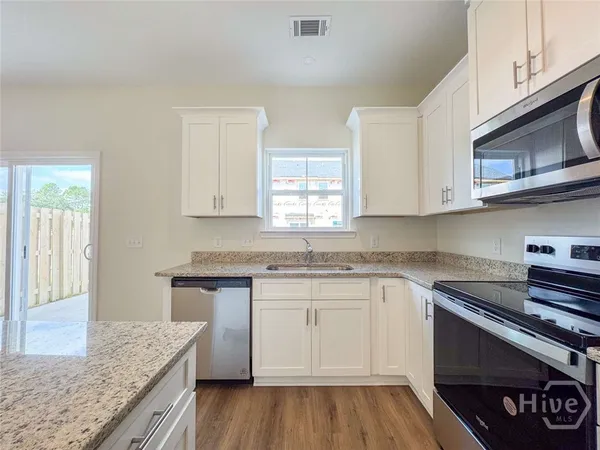 $229,900 | 44 Beaumont Drive, Fort Stewart, GA 31314