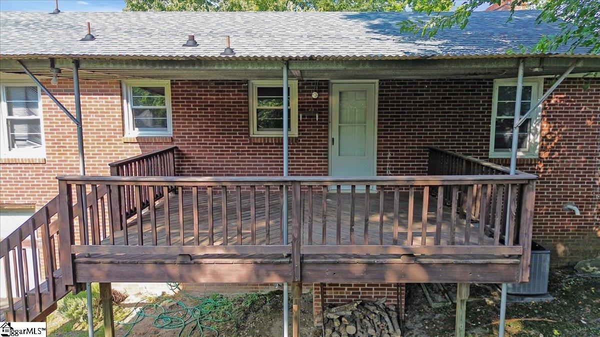 2800 Edwards Road Taylors, SC 29687 - Photo 16 of 42 Gallery Image 16