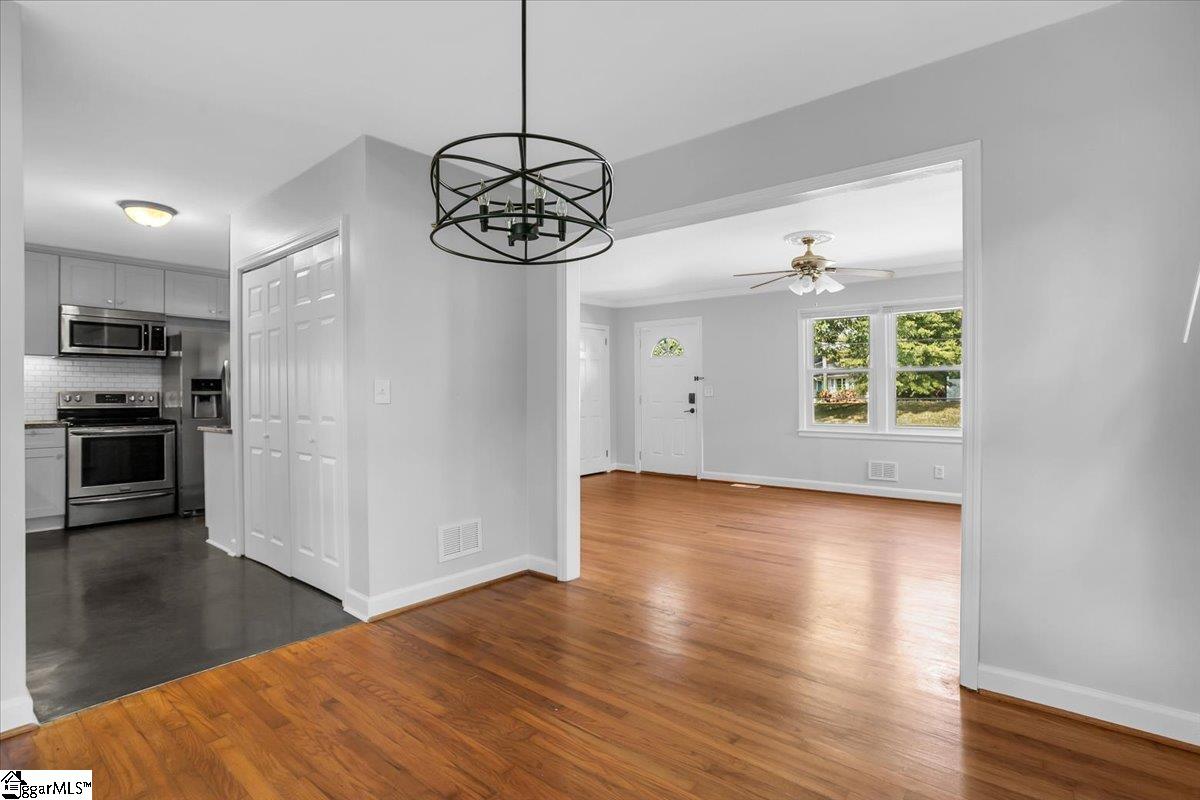 2800 Edwards Road Taylors, SC 29687 - Photo 9 of 42 Gallery Image 9