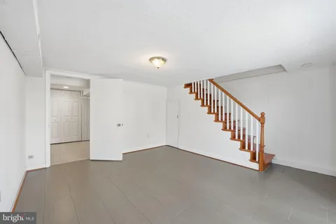 $469,000 | 5364 Pooks Hill Road, Bethesda, MD 20814