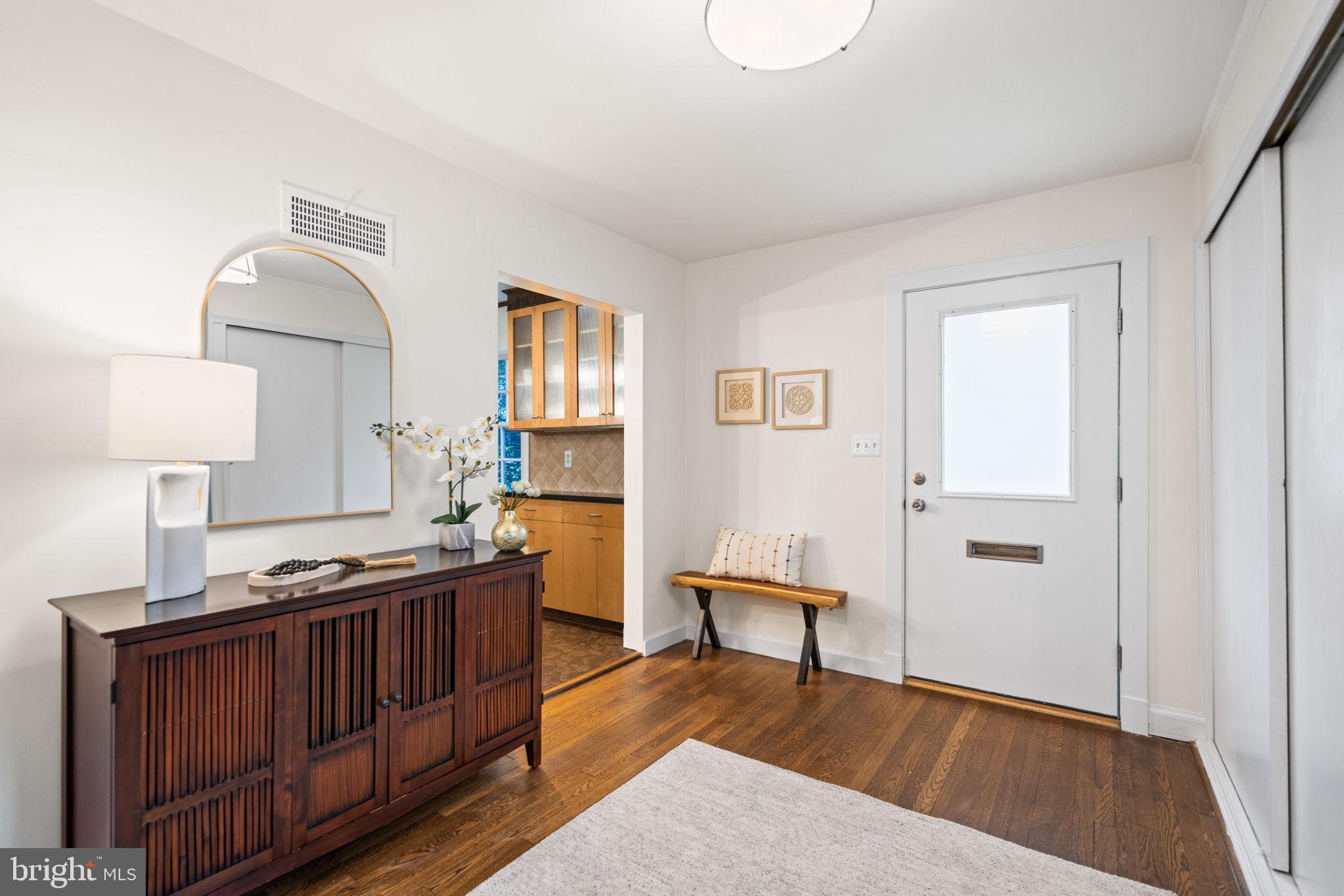 5303 Wakefield Road Bethesda, MD 20816 - Photo 8 of 53 Gallery Image 8
