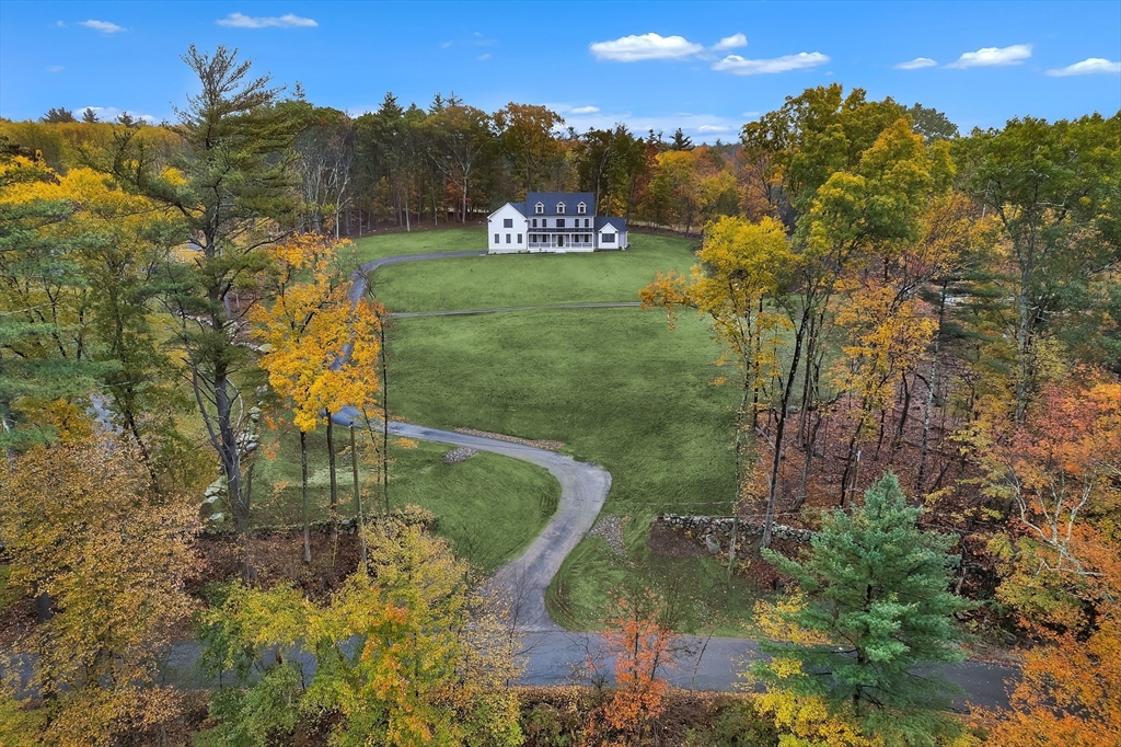 124 Meadow Road Bolton, MA 01740 - Photo 3 of 42 Gallery Image 3