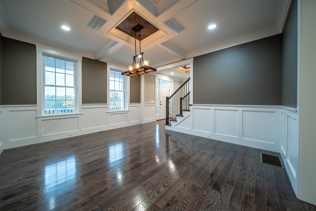 124 Meadow Road Bolton, MA 01740 - Photo 7 of 42 Gallery Image 7