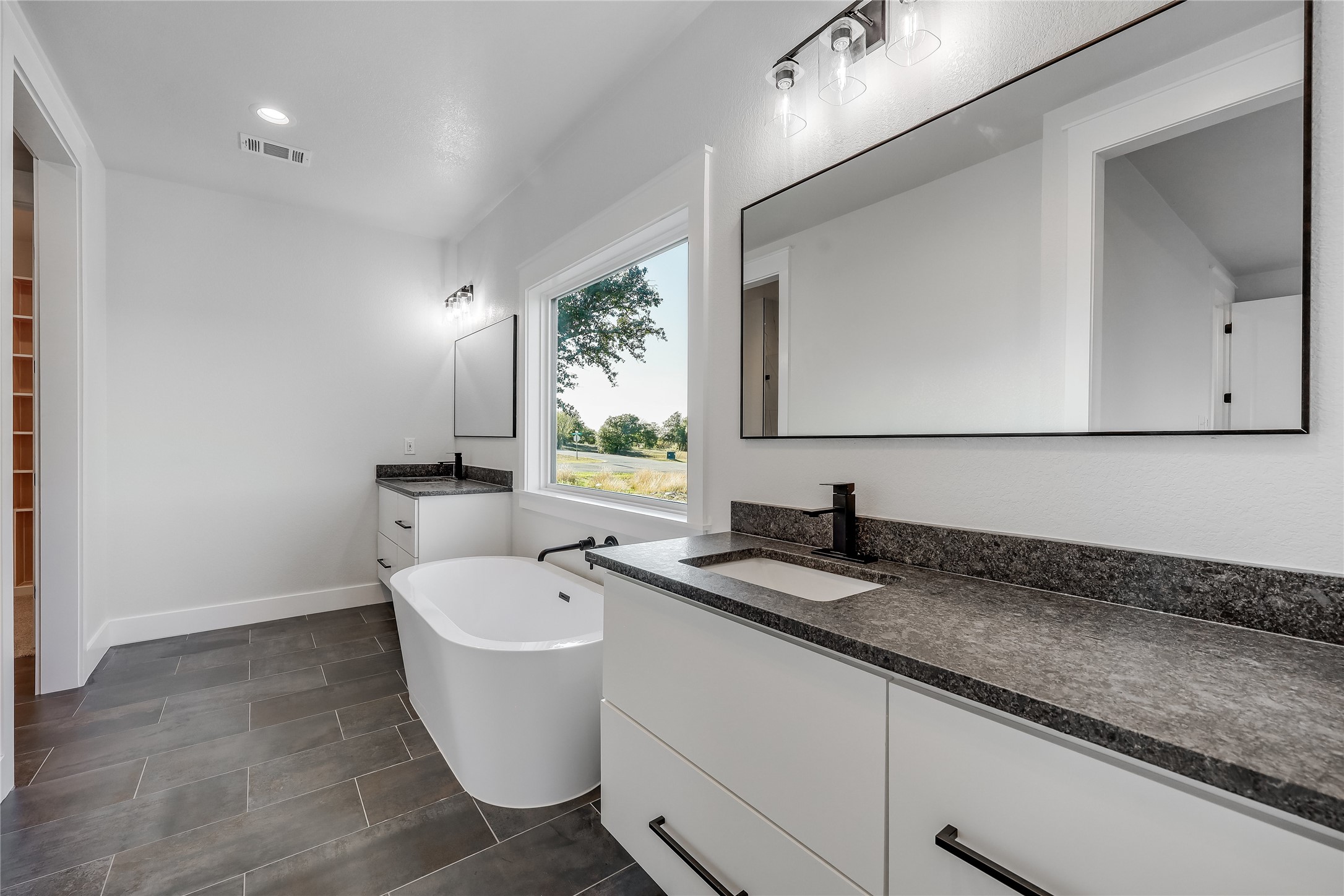 143 Keystone Ridge Buchanan Dam, TX 78609 - Photo 19 of 39