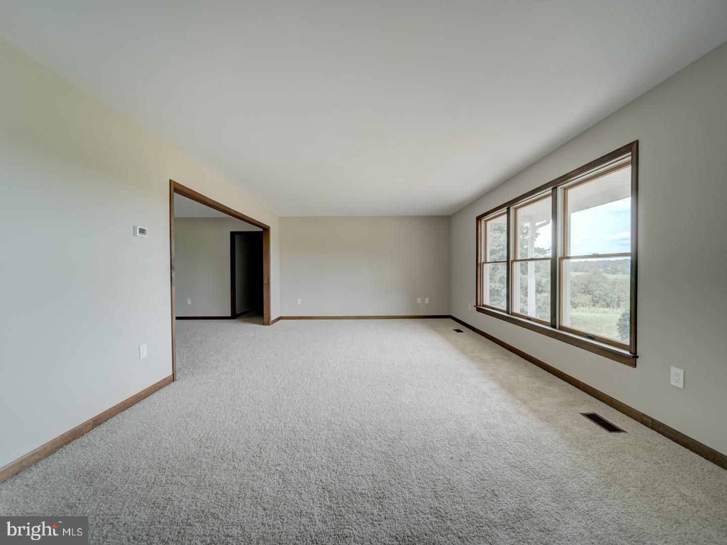 2750 Ridge Road Westminster, MD 21157 - Photo 6 of 57