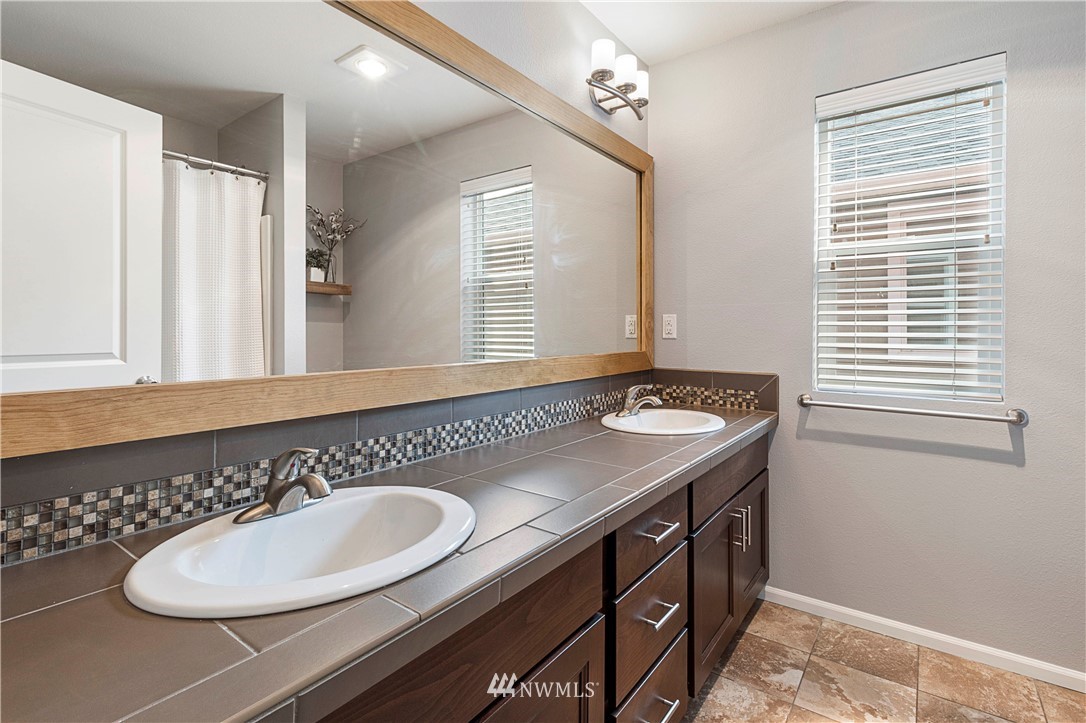 6632 High Point Drive Southwest Seattle, WA 98126 - Photo 28 of 39 Gallery Image 28