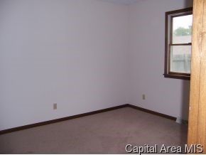 808 Diane Court Springfield, IL 62702 - Photo 6 of 9