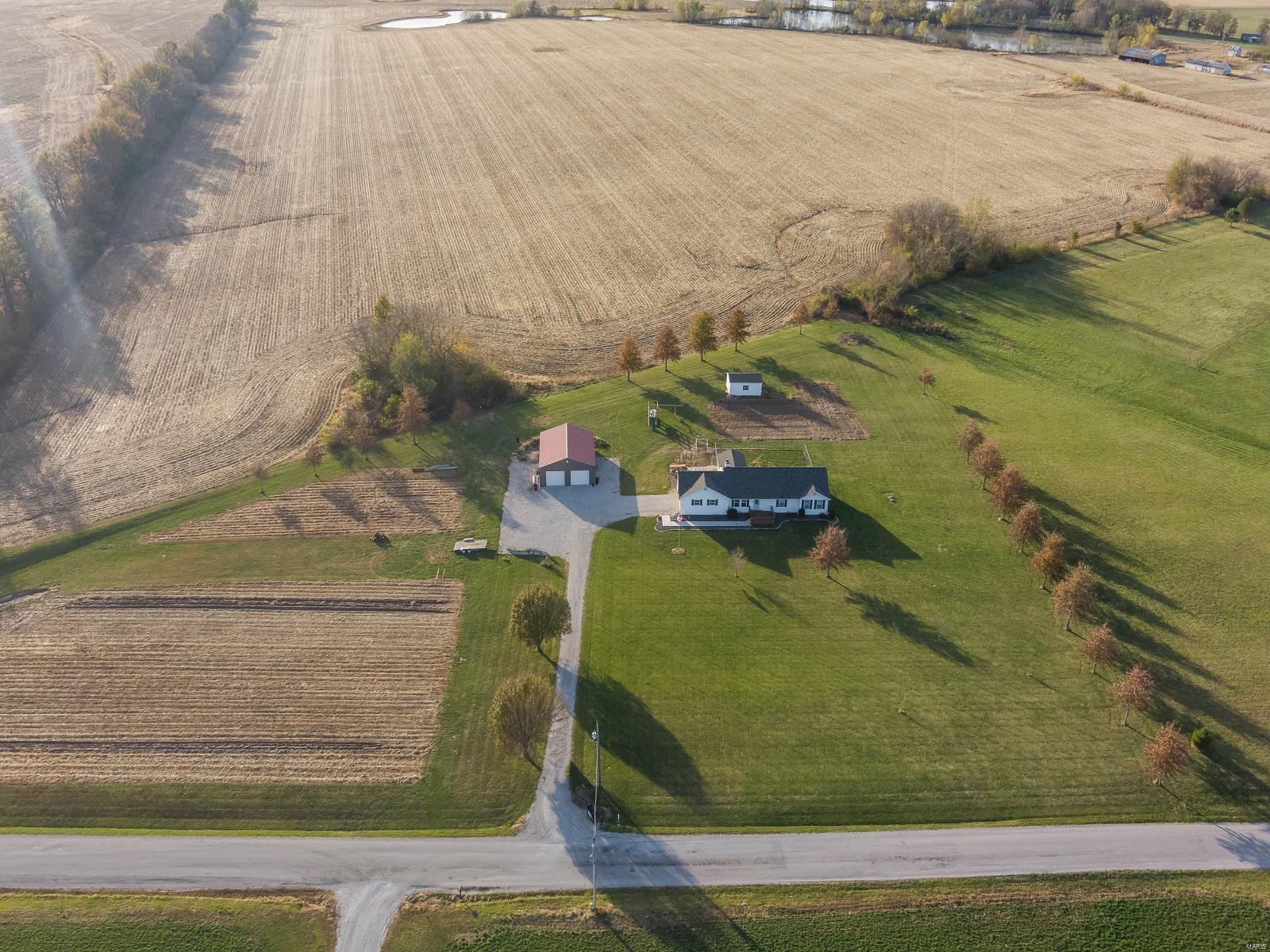 5461 G Road Waterloo, IL 62298 - Photo 11 of 48