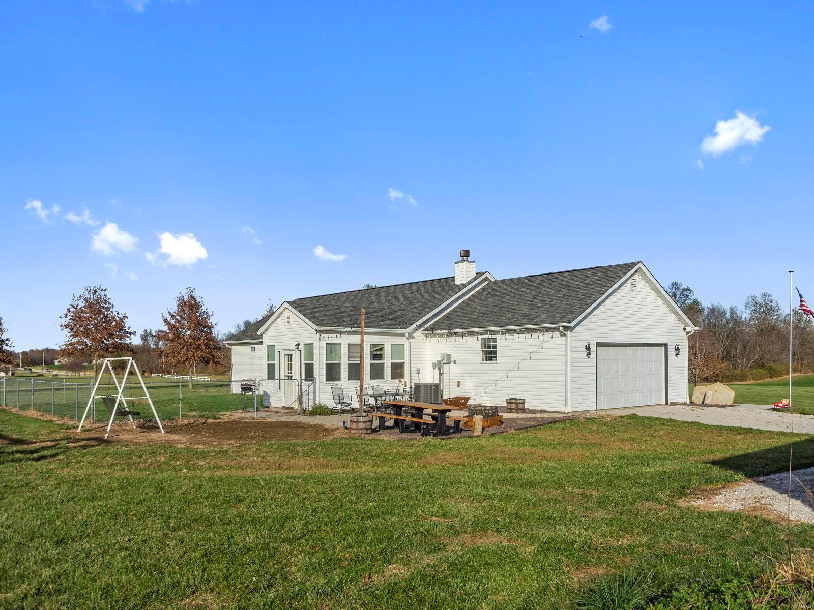 5461 G Road Waterloo, IL 62298 - Photo 33 of 48