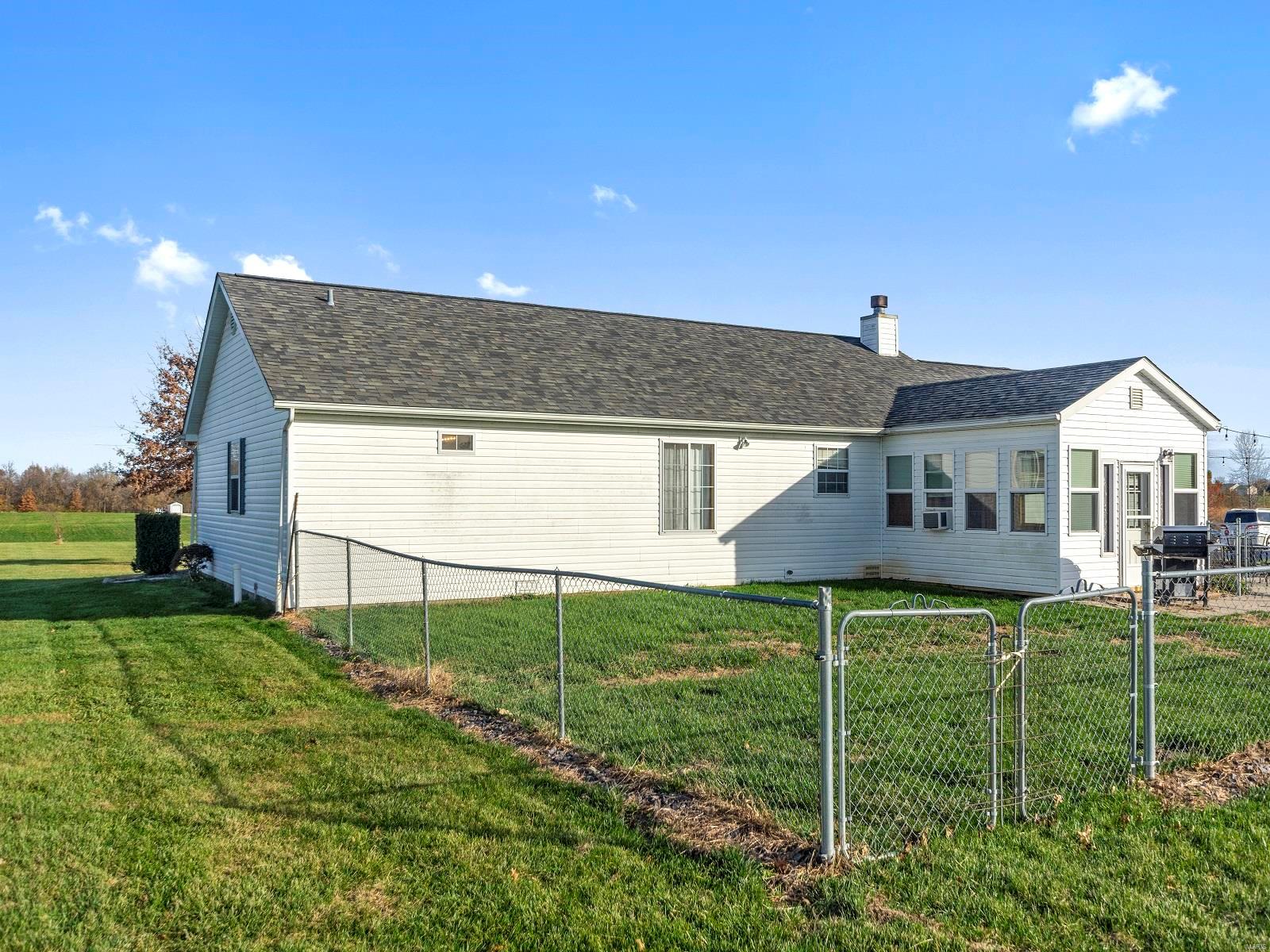 5461 G Road Waterloo, IL 62298 - Photo 38 of 48