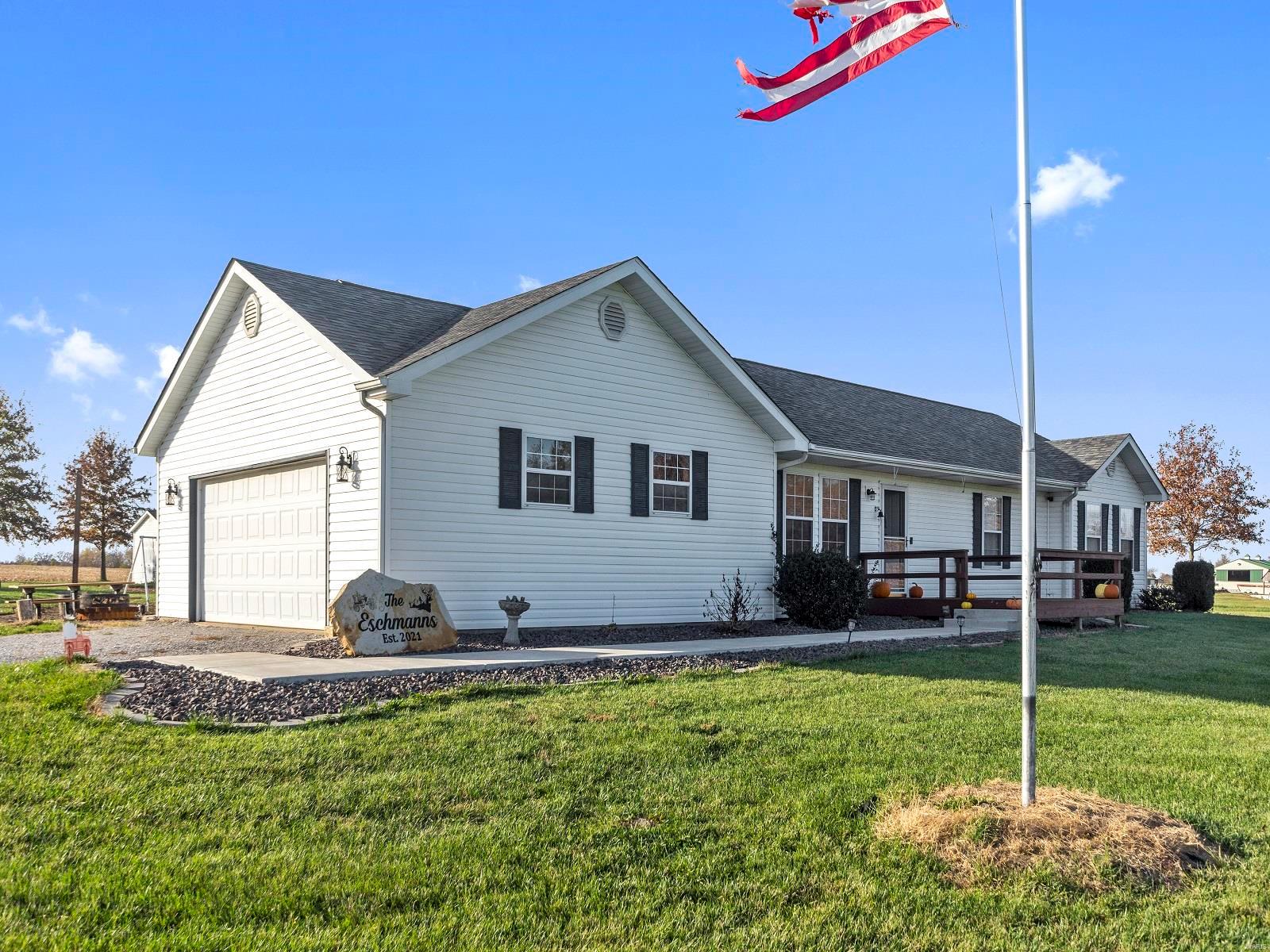 5461 G Road Waterloo, IL 62298 - Photo 4 of 48