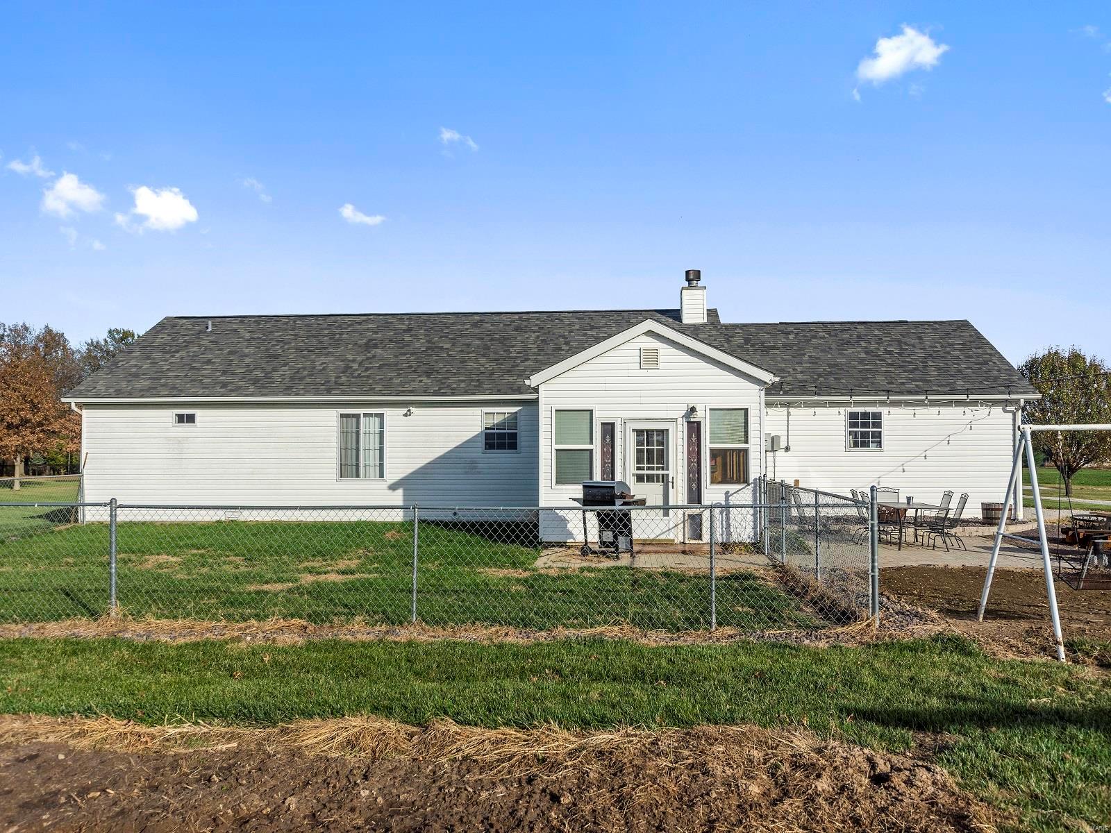 5461 G Road Waterloo, IL 62298 - Photo 7 of 48