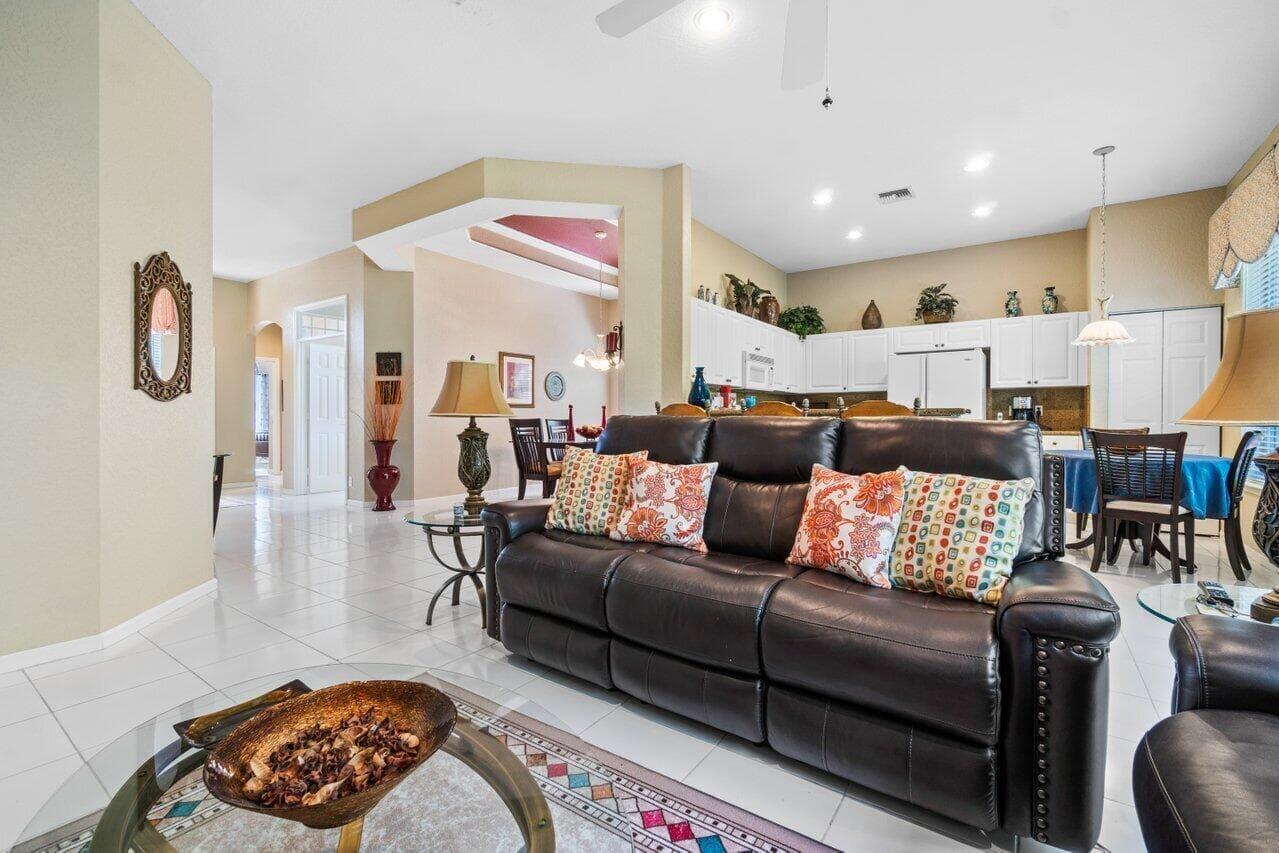 7940 Rockford Road Boynton Beach, FL 33472 - Photo 14 of 24 573351C4-6562-4D82-B504-C5E735E55130