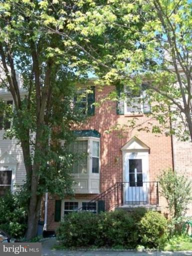 8822 Ridge Hollow Court Springfield, VA 22152 - Photo 1 of 1 Front