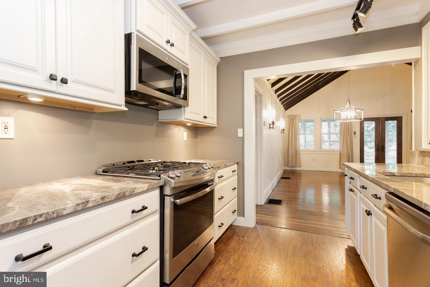 11 Natalie Road Thornton, PA 19373 - Photo 9 of 23 Gallery Image 9
