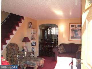 1615 Pennington Road Philadelphia, PA 19151 - Photo 3 of 6 Living Room