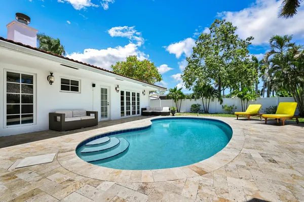 $5,900 | 904 Southeast 12th Street, Deerfield Beach, FL 33441