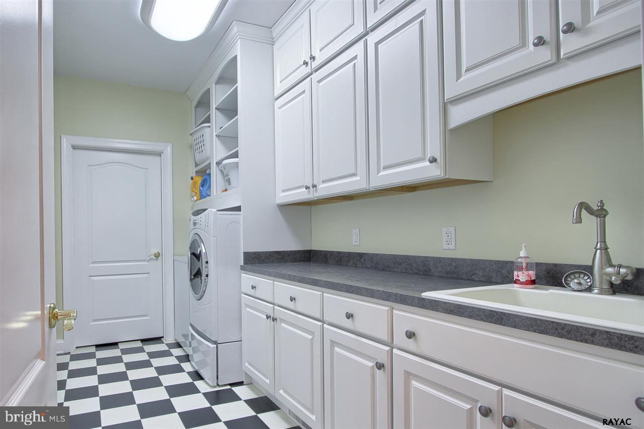 629 Owen Road York, PA 17403 - Photo 16 of 36 Gallery Image 16