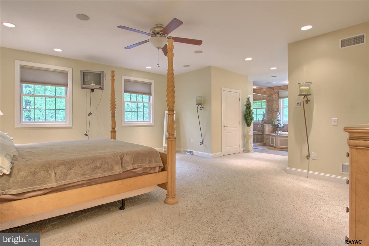 629 Owen Road York, PA 17403 - Photo 17 of 36 Gallery Image 17