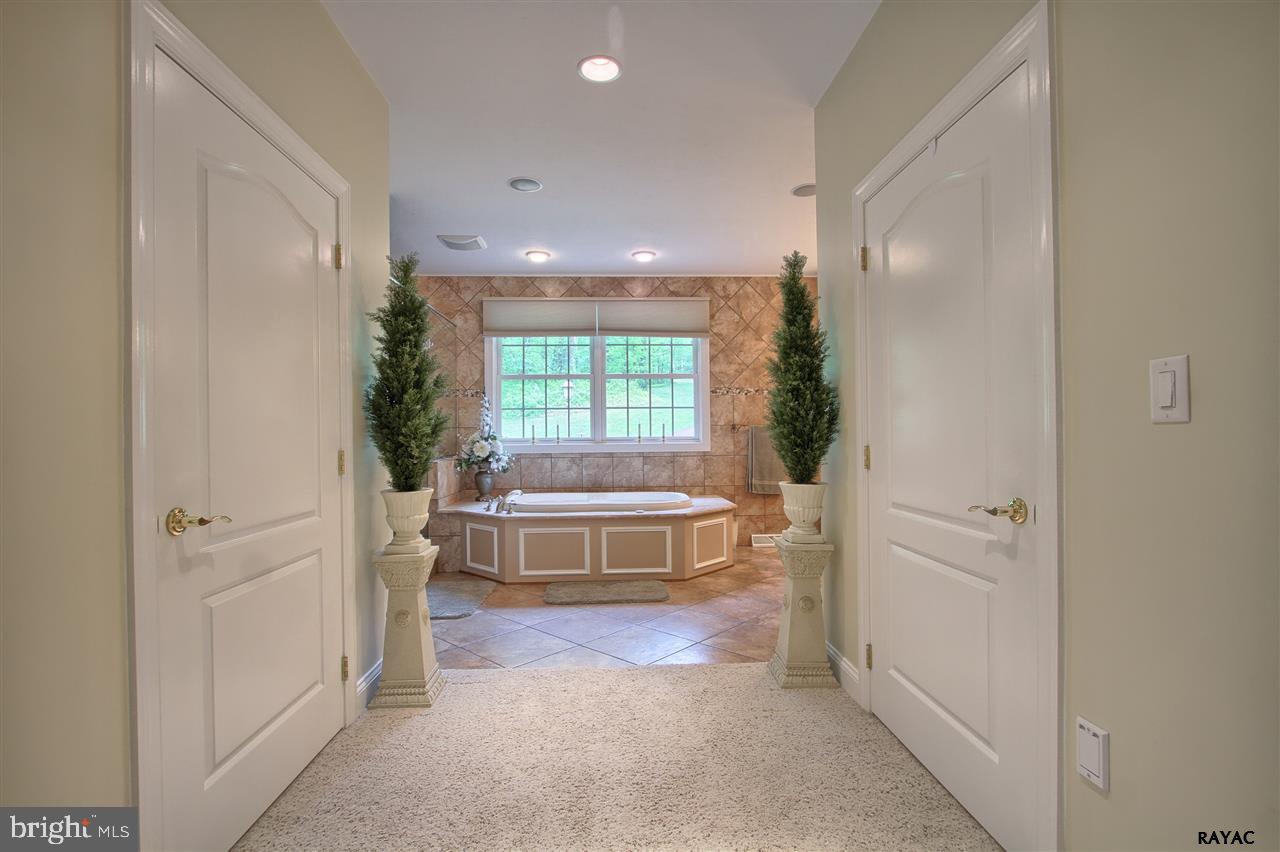 629 Owen Road York, PA 17403 - Photo 18 of 36 Gallery Image 18
