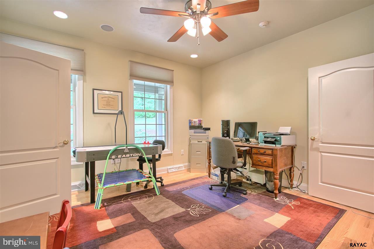 629 Owen Road York, PA 17403 - Photo 25 of 36 Gallery Image 25