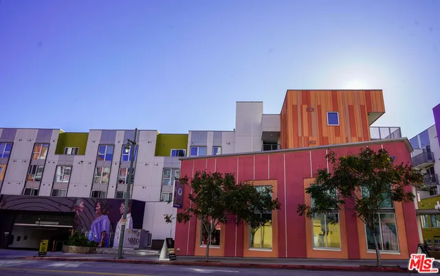 $1,937 | 555 North Spring Street, Unit A515, Los Angeles, CA 90012