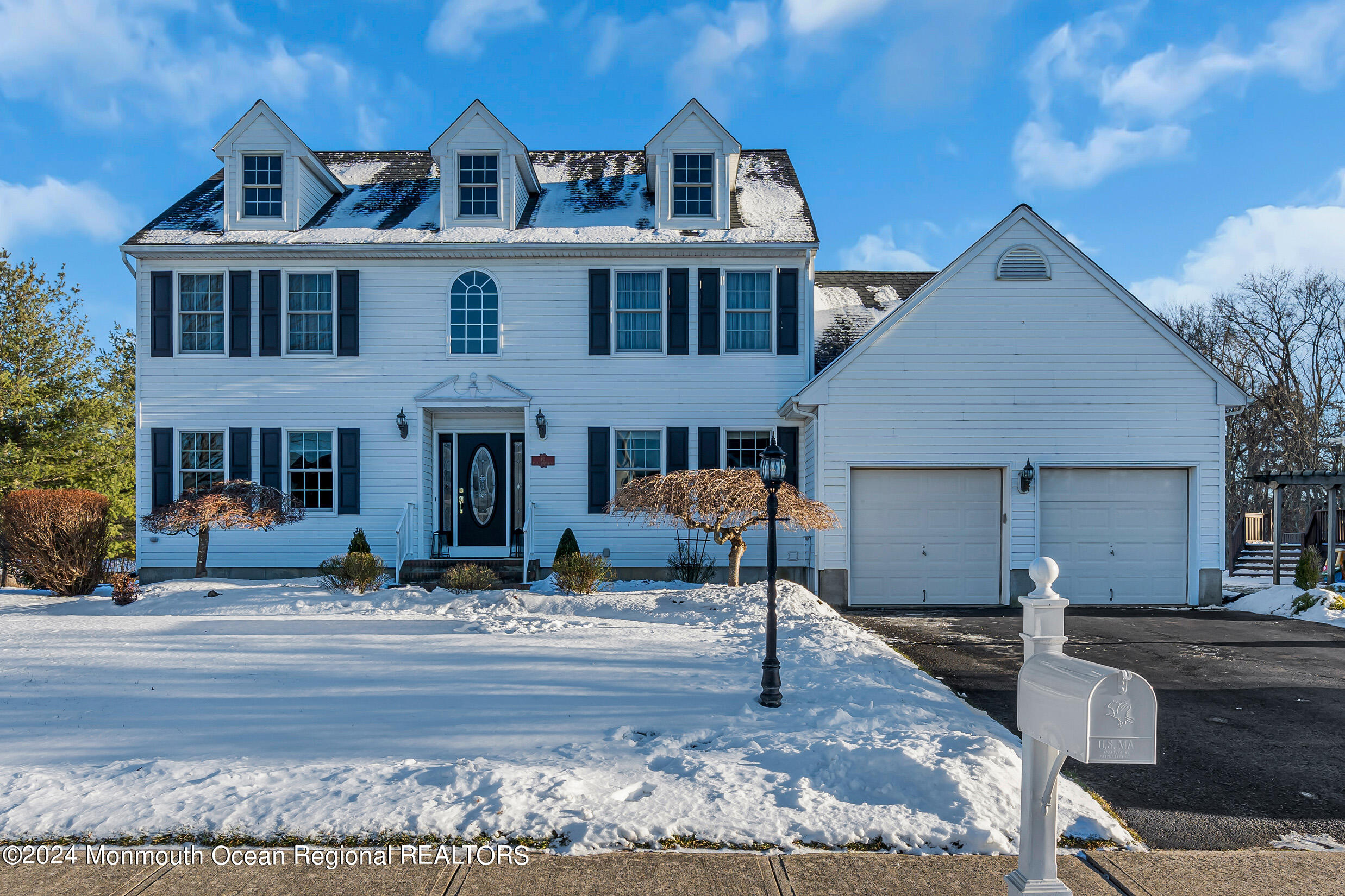63 West Shenendoah Road Howell, NJ 07731 - Photo 2 of 107 1 (2)