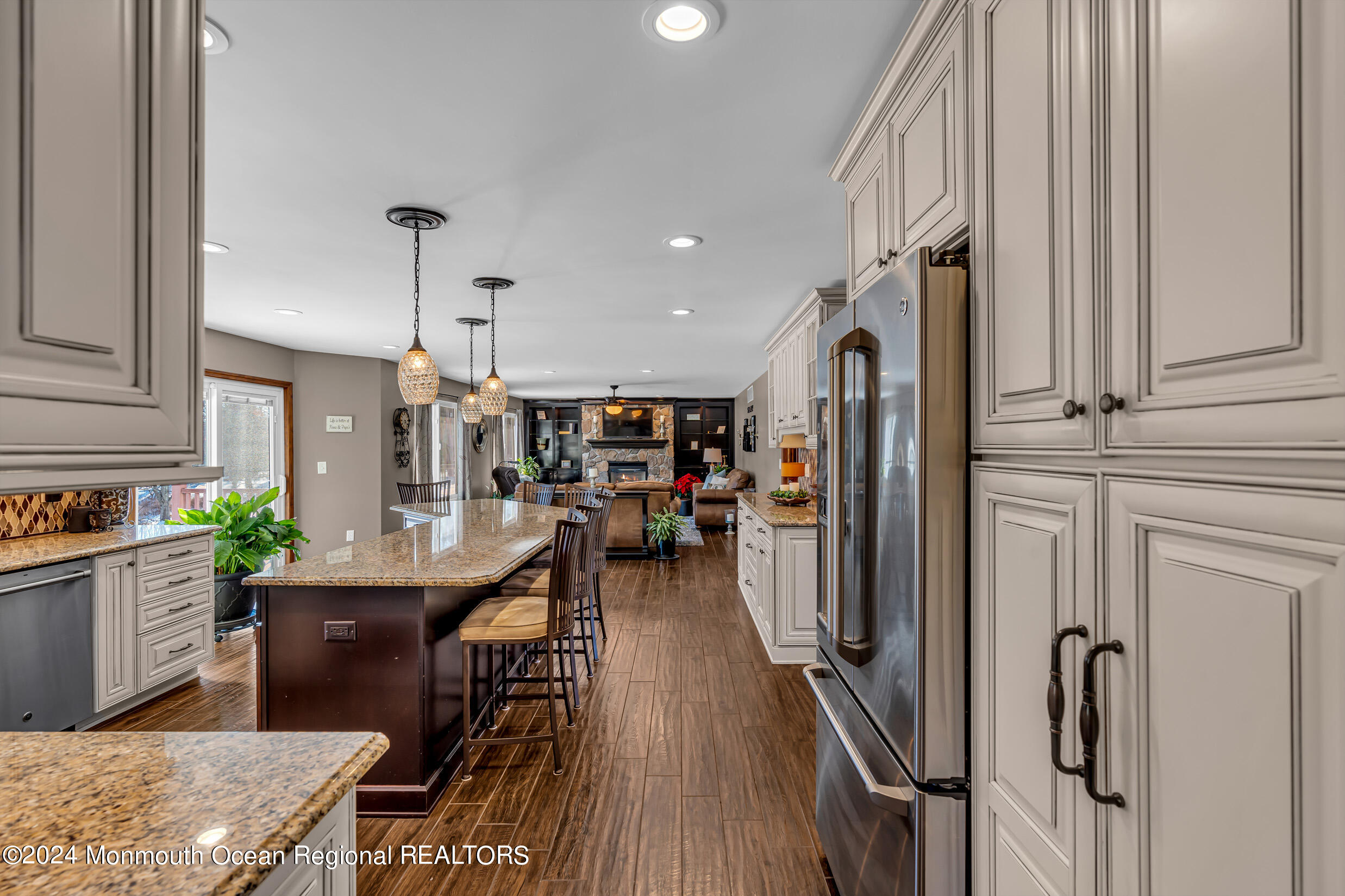 63 West Shenendoah Road Howell, NJ 07731 - Photo 34 of 107 5 (27)