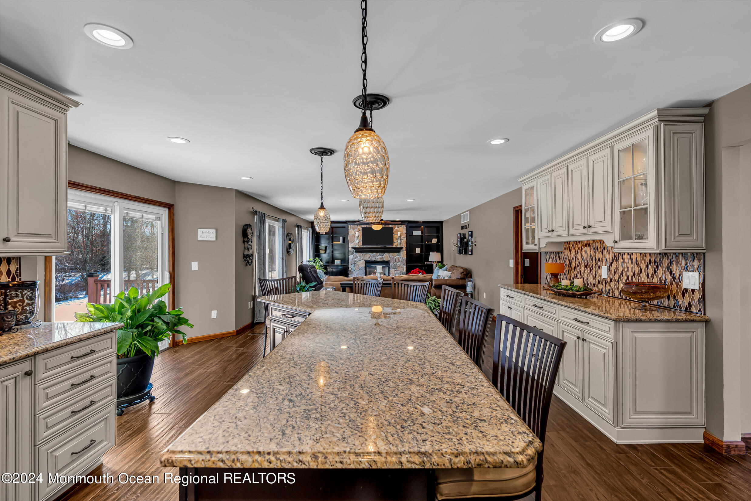 63 West Shenendoah Road Howell, NJ 07731 - Photo 36 of 107 5 (31)