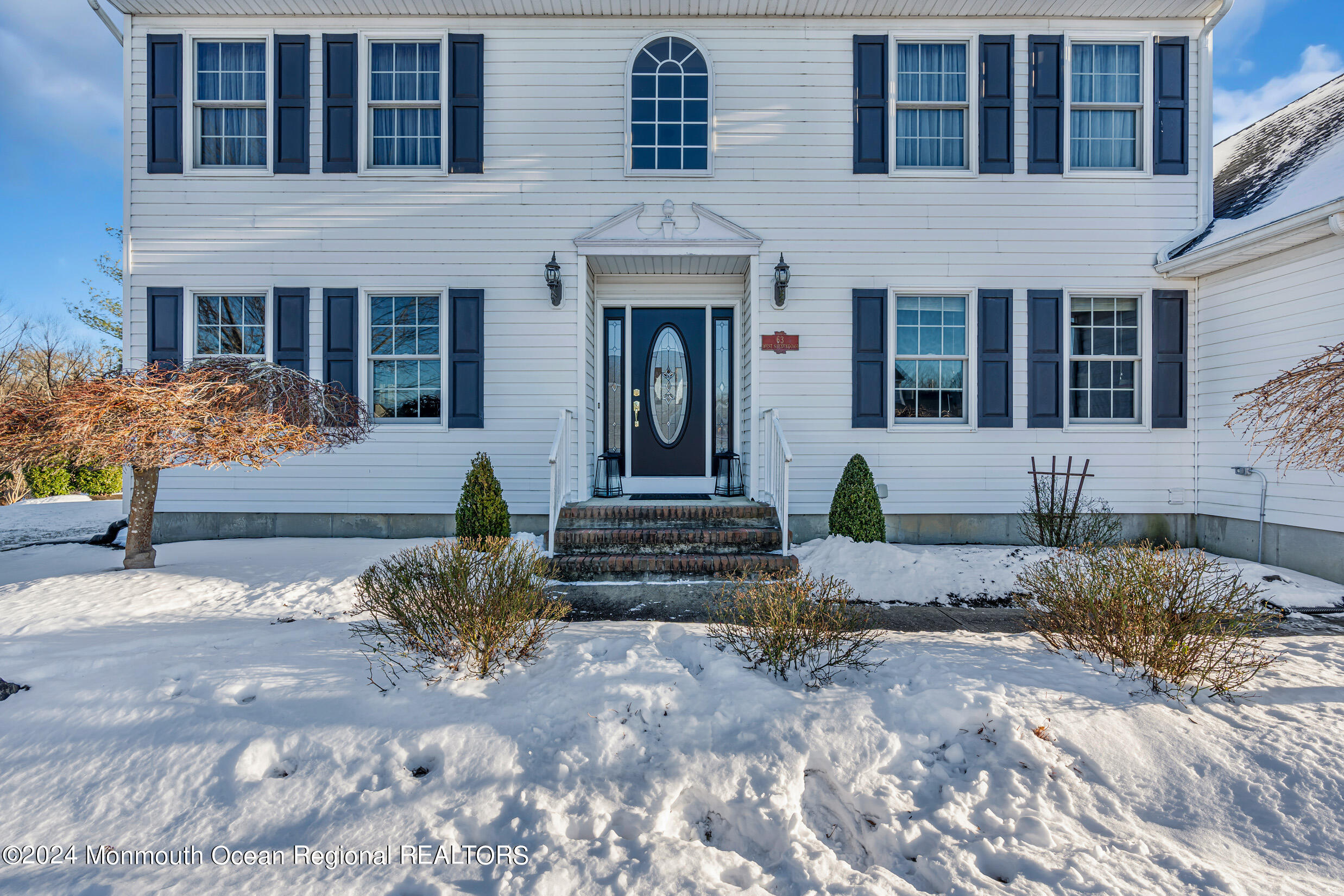 63 West Shenendoah Road Howell, NJ 07731 - Photo 9 of 107 2 (2)