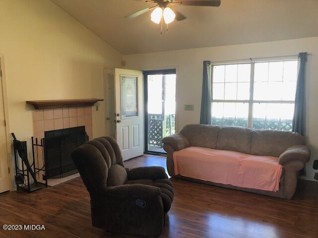 745 Taylor Road Juliette, GA 31046 - Photo 3 of 16 a living room with furniture and a fireplace