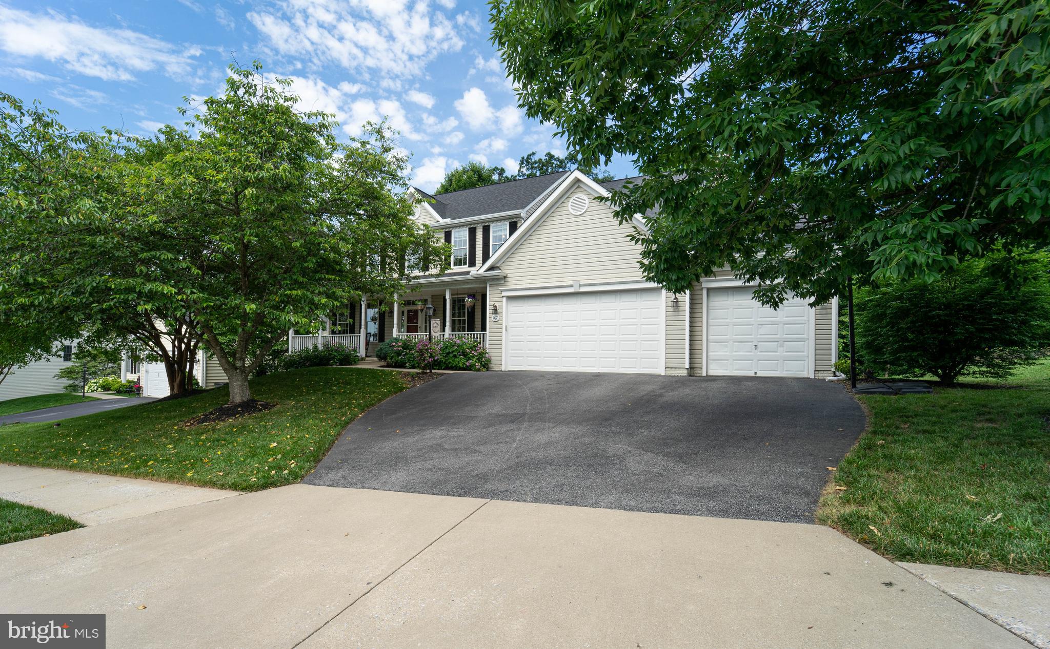 907 Longbow Road Mount Airy, MD 21771 - Photo 1 of 42 Gallery Image 1