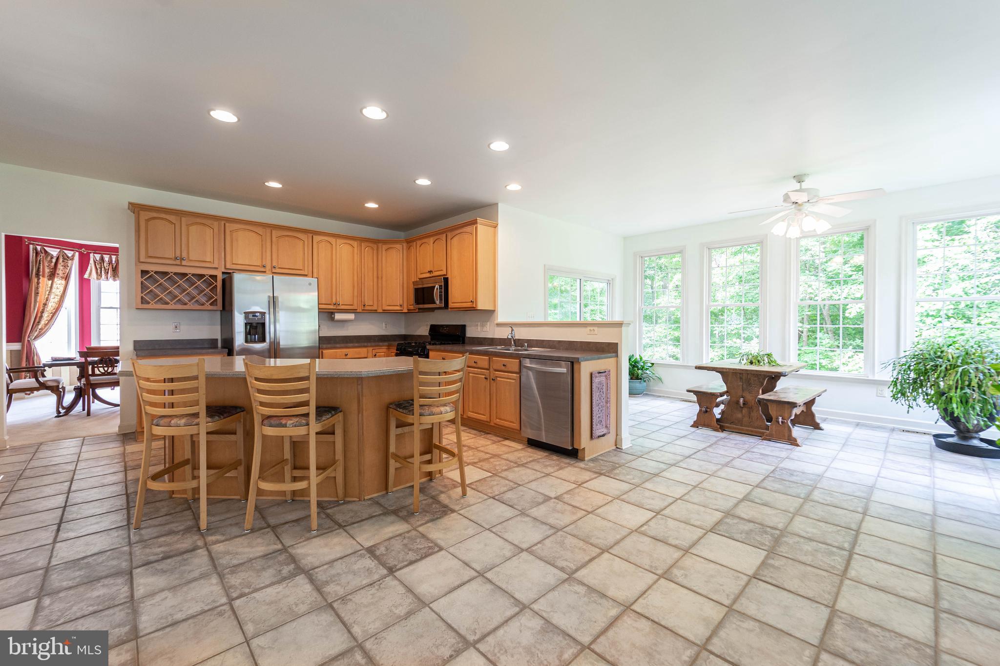 907 Longbow Road Mount Airy, MD 21771 - Photo 5 of 42 Gallery Image 5