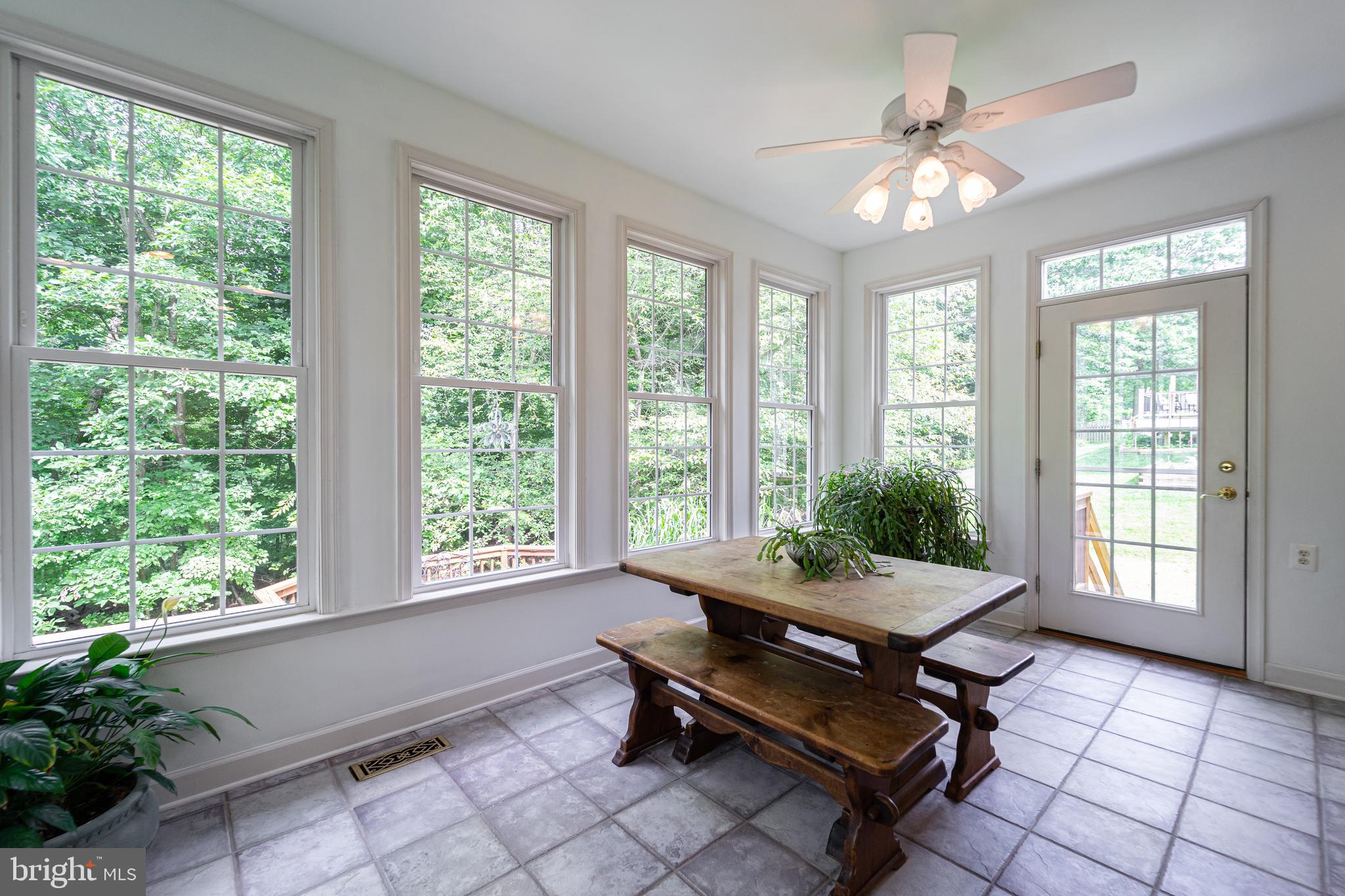 907 Longbow Road Mount Airy, MD 21771 - Photo 7 of 42 Gallery Image 7
