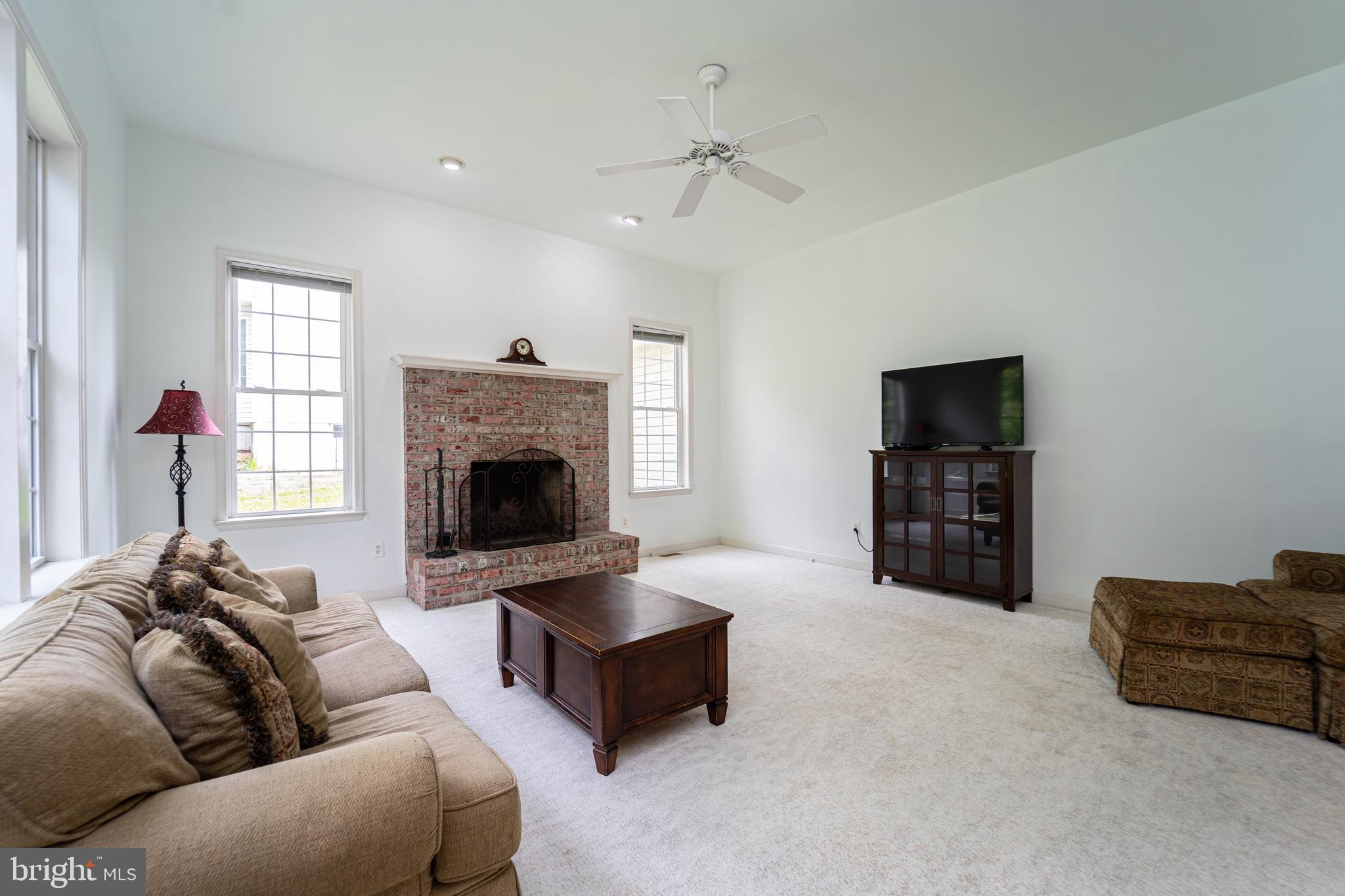 907 Longbow Road Mount Airy, MD 21771 - Photo 10 of 42 Gallery Image 10