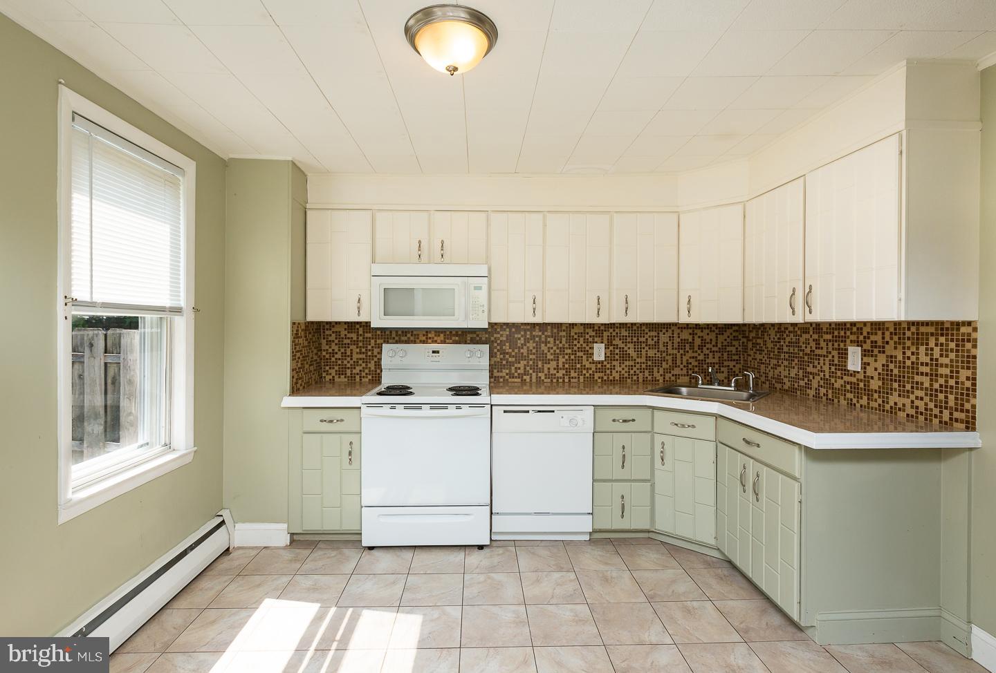 334 East Conestoga Road Wayne, PA 19087 - Photo 17 of 38