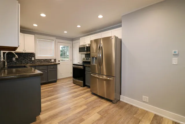 $249,900 | 8829 South 27th Highway, Portland, IN 47371