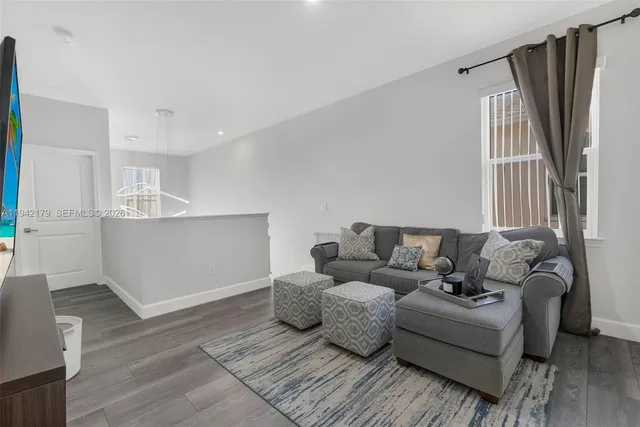 $4,500 | 1827 Lake Cove Drive, Lake Worth, FL 33460