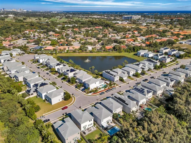 $4,500 | 1827 Lake Cove Drive, Lake Worth, FL 33460